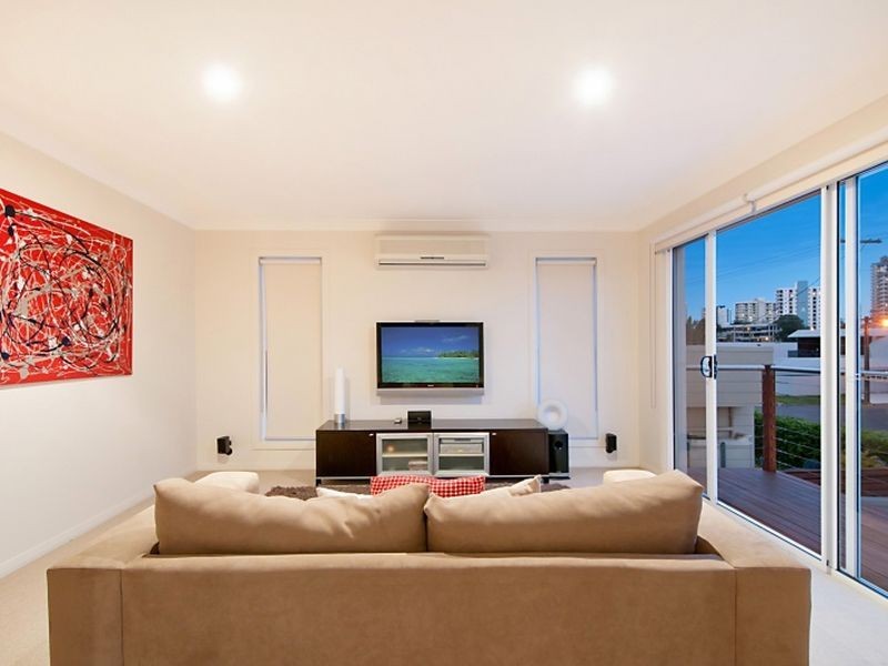 Isle Of Capri QLD 4217