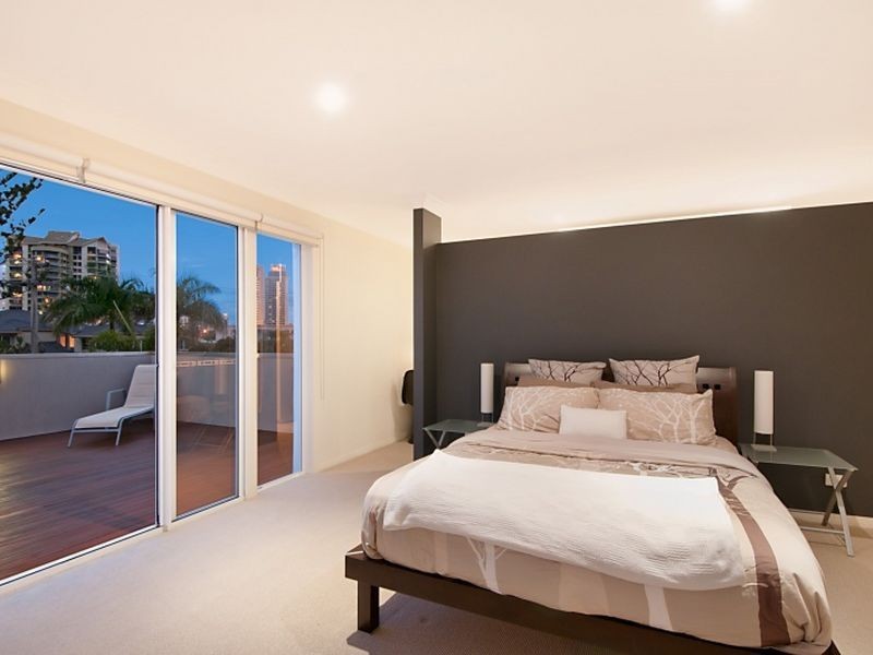 Isle Of Capri QLD 4217