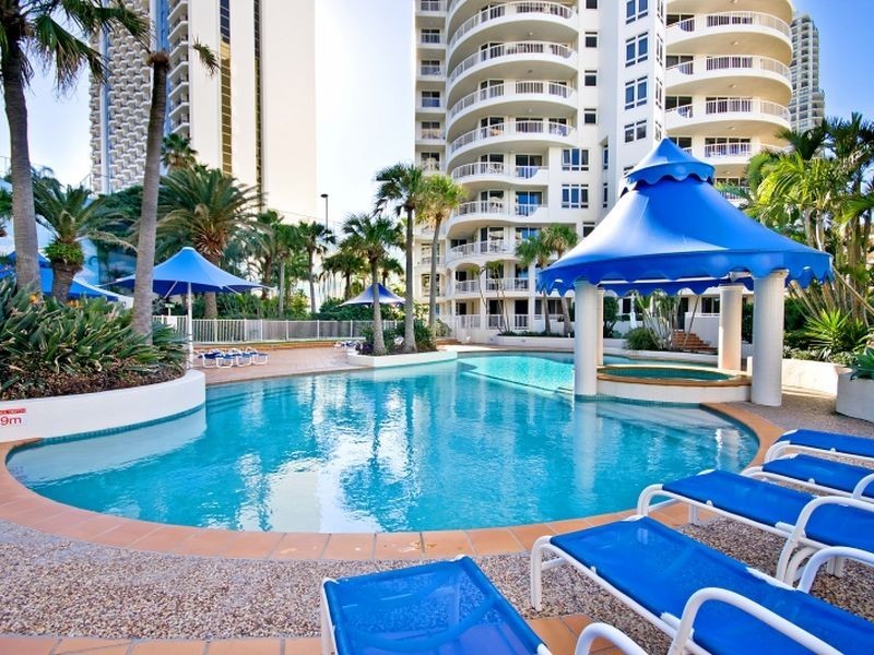 6 View Avenue, Surfers Paradise QLD 4217