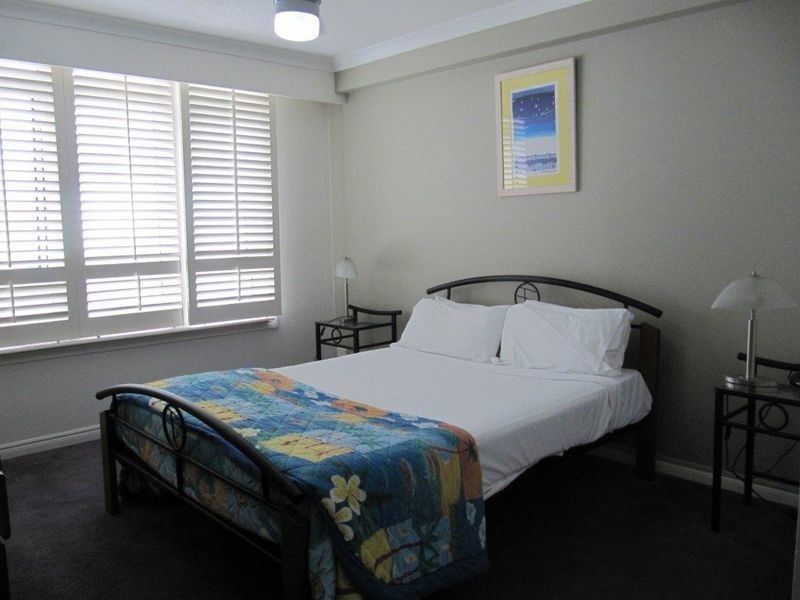 6 View Avenue, Surfers Paradise QLD 4217