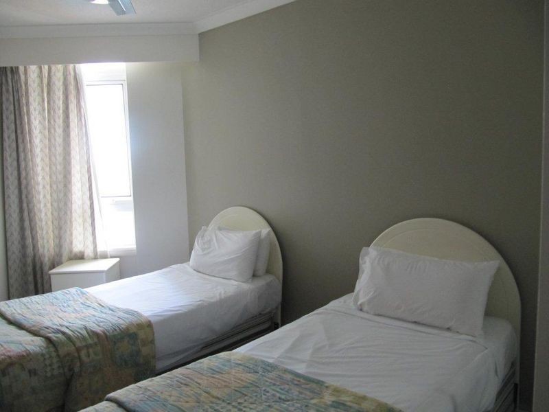 6 View Avenue, Surfers Paradise QLD 4217