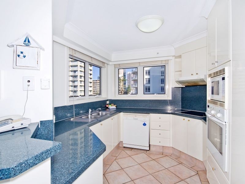 6 View Avenue, Surfers Paradise QLD 4217