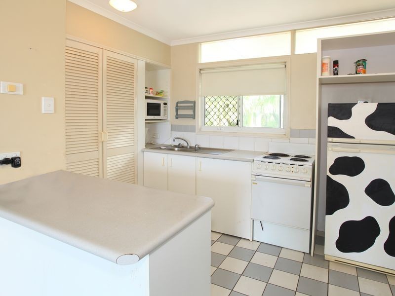 73 Ferny Avenue, Surfers Paradise QLD 4217