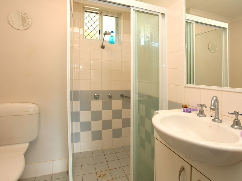 73 Ferny Avenue, Surfers Paradise QLD 4217