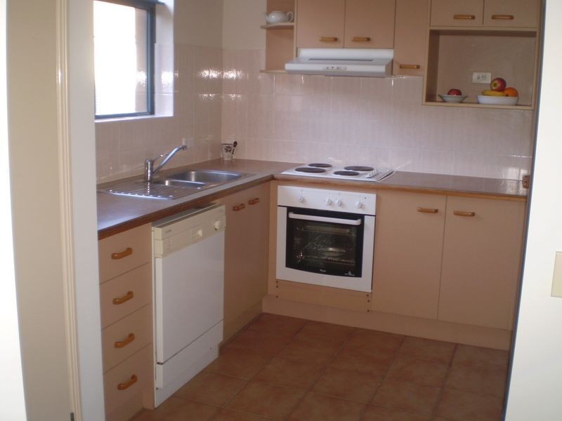 16/4 Monte Carlo Avenue, Surfers Paradise QLD 4217