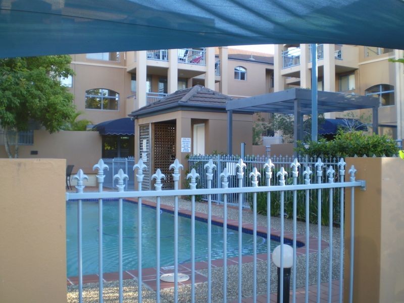 16/4 Monte Carlo Avenue, Surfers Paradise QLD 4217