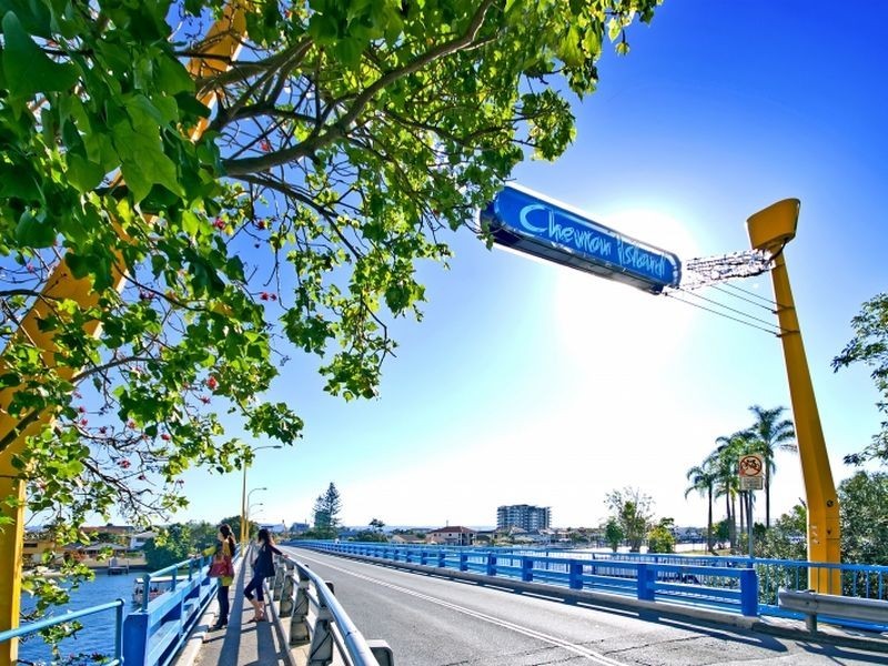 Chevron Island QLD 4217