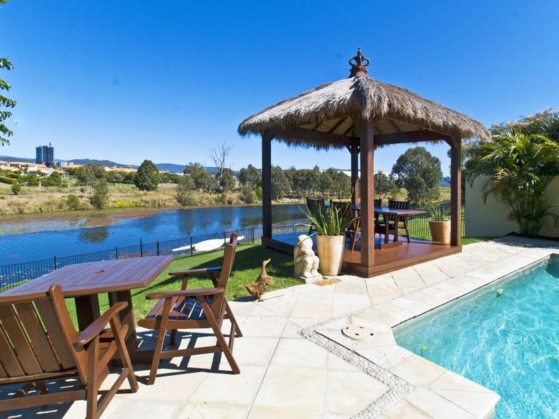 30 Peach Drive, Robina QLD 4226