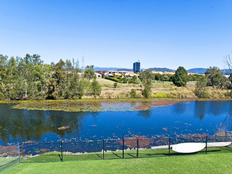 30 Peach Drive, Robina QLD 4226