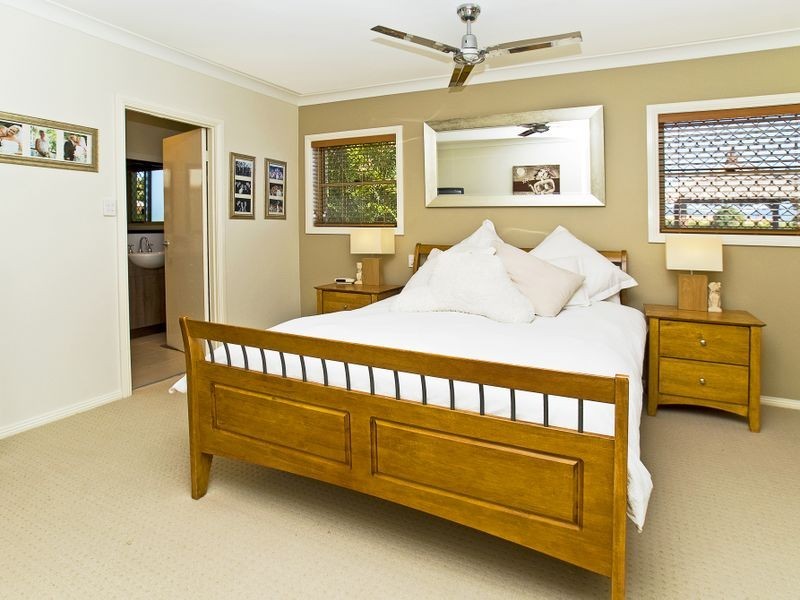 30 Peach Drive, Robina QLD 4226