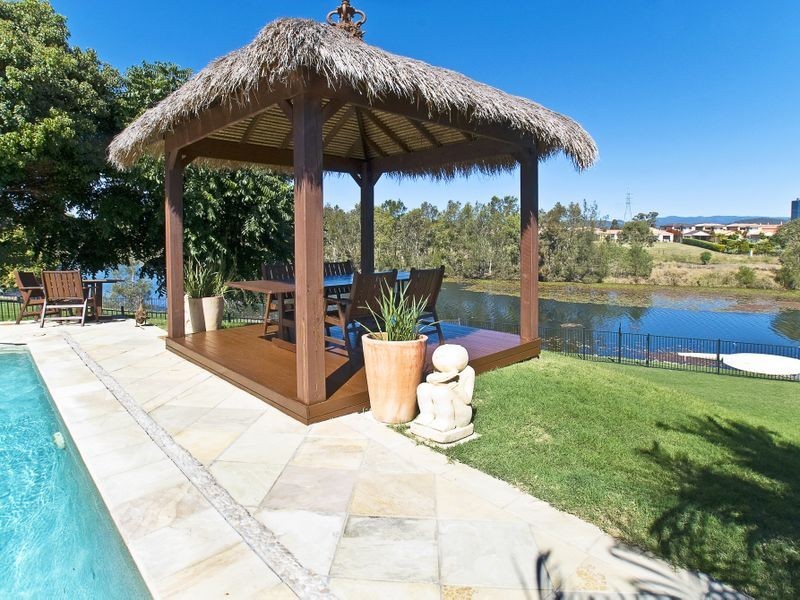 30 Peach Drive, Robina QLD 4226