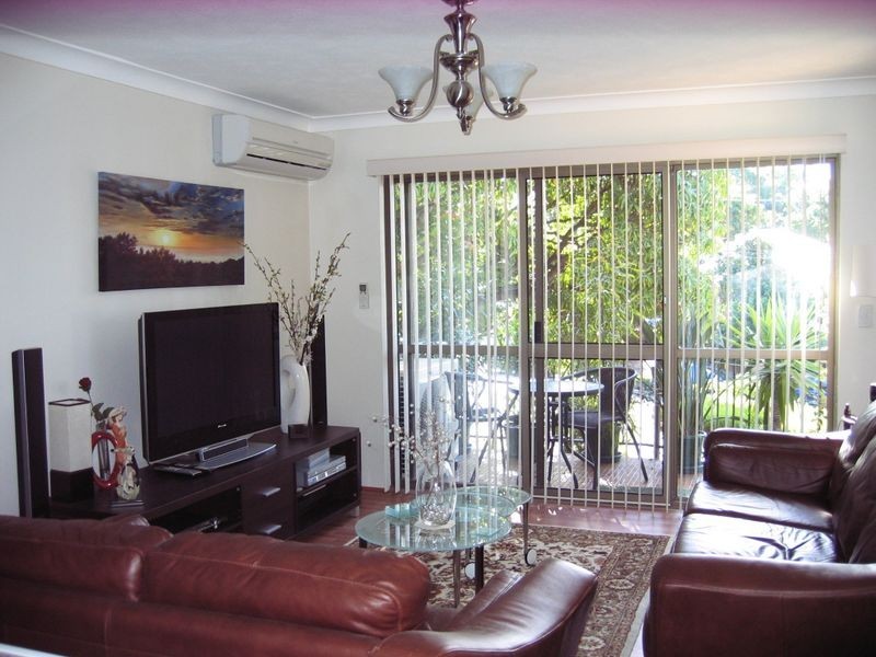 23 Heath Street, Southport QLD 4215