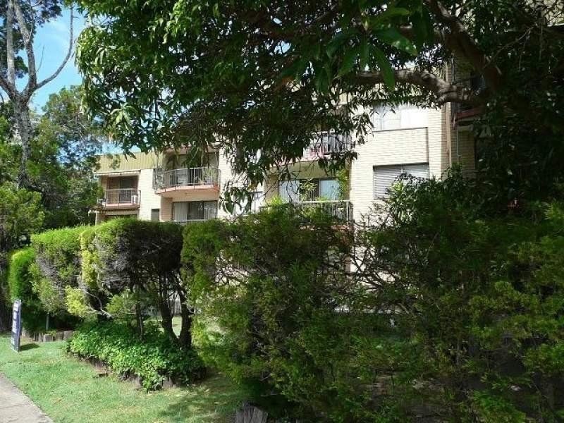 23 Heath Street, Southport QLD 4215