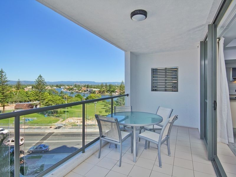 501/2865 Gold Coast Highway, Surfers Paradise QLD 4217