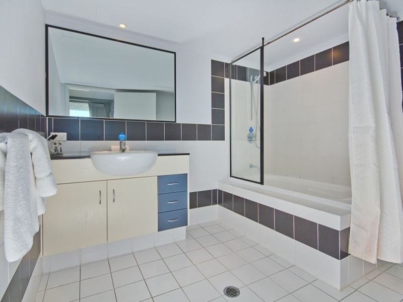 501/2865 Gold Coast Highway, Surfers Paradise QLD 4217