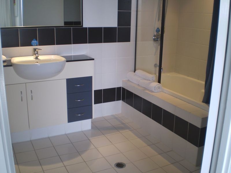 501/2865 Gold Coast Highway, Surfers Paradise QLD 4217