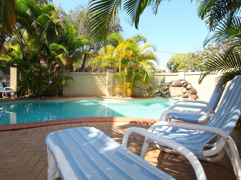 25 Chester Terrace, Southport QLD 4215