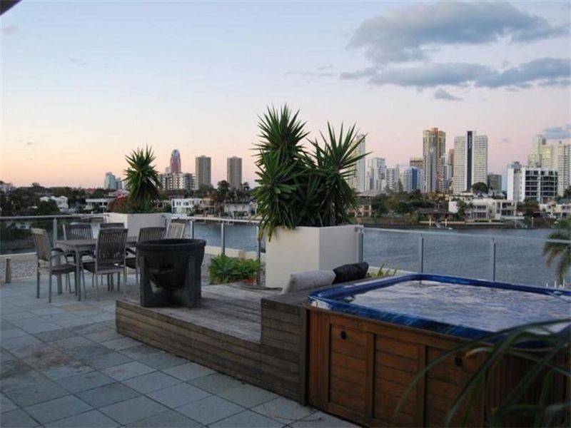 Surfers Paradise QLD 4217