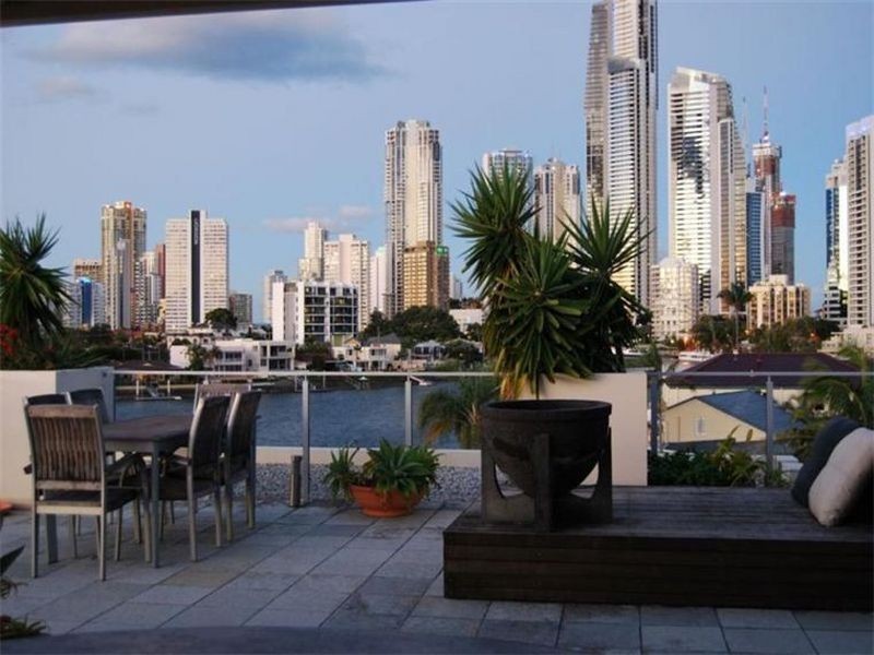 Surfers Paradise QLD 4217