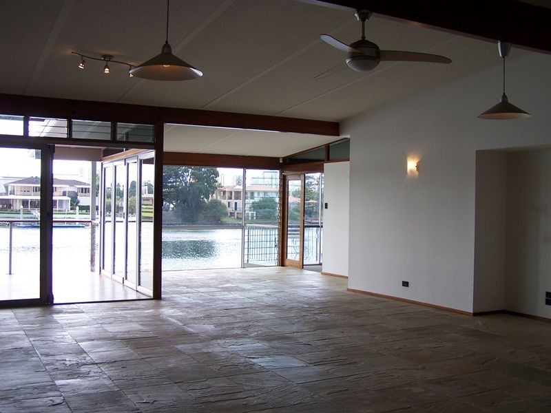 31 Furlong Street, Broadbeach Waters QLD 4218