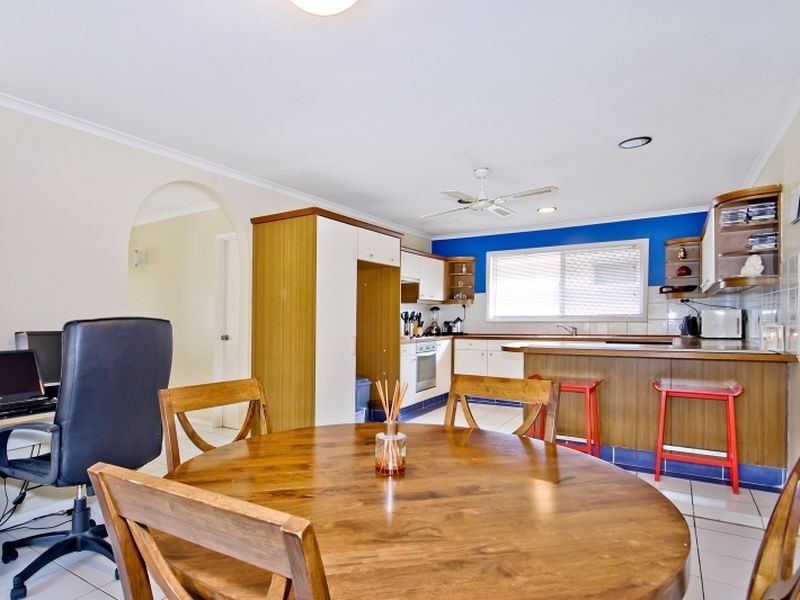 30 Brindisi Avenue, Isle Of Capri QLD 4217