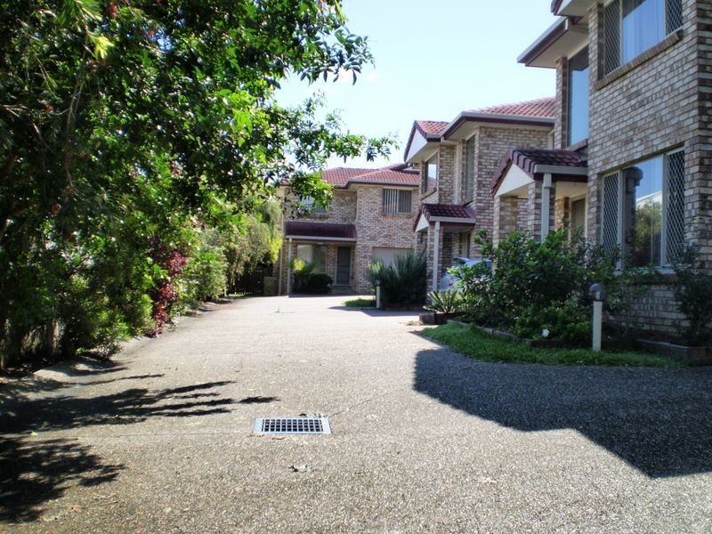 109 Pohlman Street, Southport QLD 4215