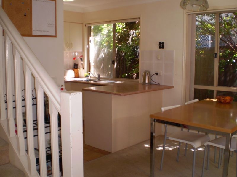 109 Pohlman Street, Southport QLD 4215