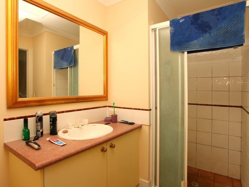 1/15 Lee Road, Runaway Bay QLD 4216