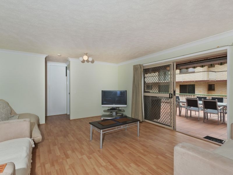 4/61 Bauer Street, Southport QLD 4215