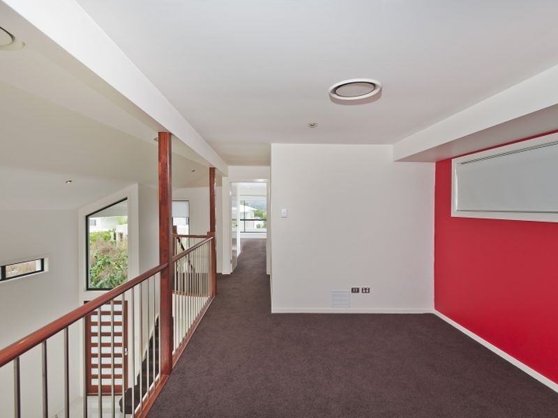 Villa 2/7026 Circa Vista Drive, Benowa QLD 4217