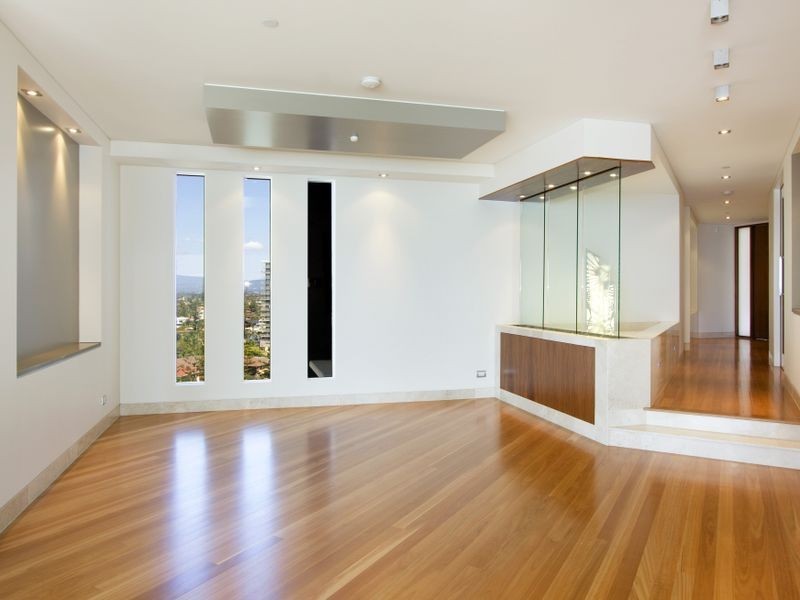 1 Enderley Avenue, Surfers Paradise QLD 4217