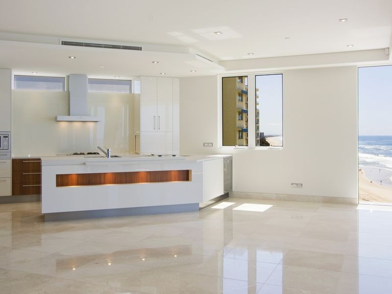 1 Enderley Avenue, Surfers Paradise QLD 4217