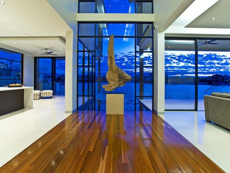 68 Admiralty Drive, Paradise Waters QLD 4217