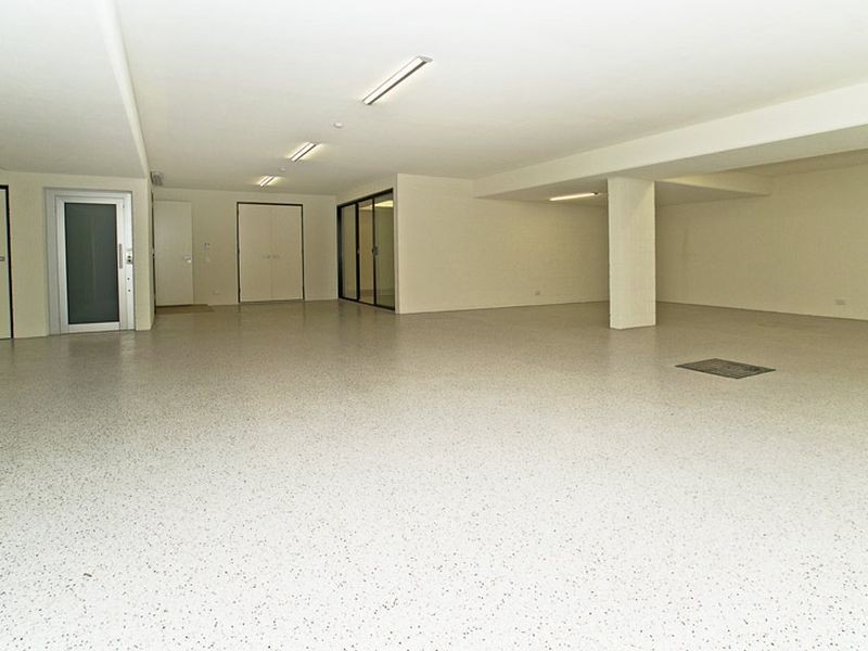 68 Admiralty Drive, Paradise Waters QLD 4217