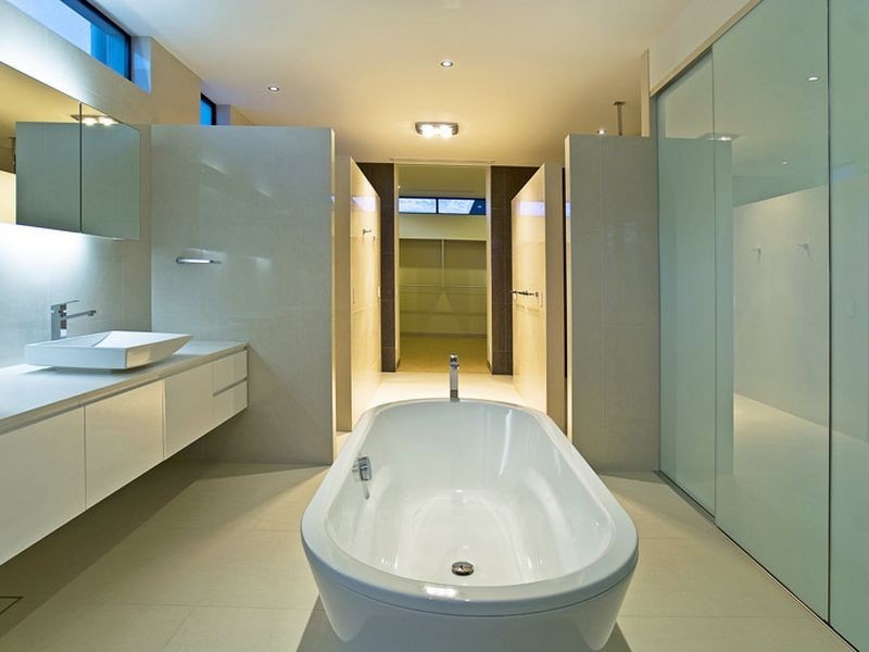 68 Admiralty Drive, Paradise Waters QLD 4217