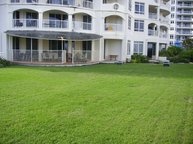 7 Elkhorn Avenue, Surfers Paradise QLD 4217