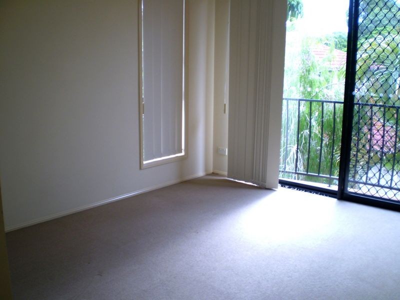 3/32 Blake Street, Southport QLD 4215