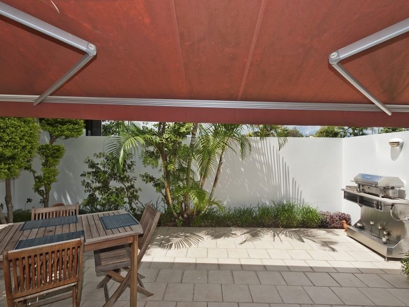 103 Salerno Street, Surfers Paradise QLD 4217