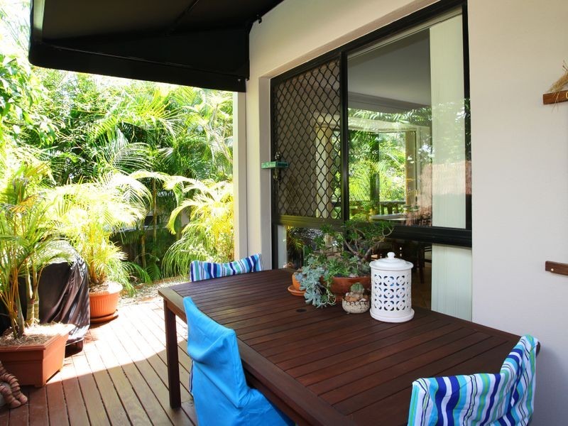 73 Pohlman Street, Southport QLD 4215