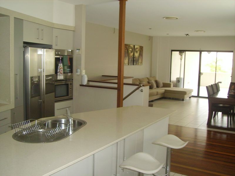 Villa 1/49 Palm Avenue, Surfers Paradise QLD 4217