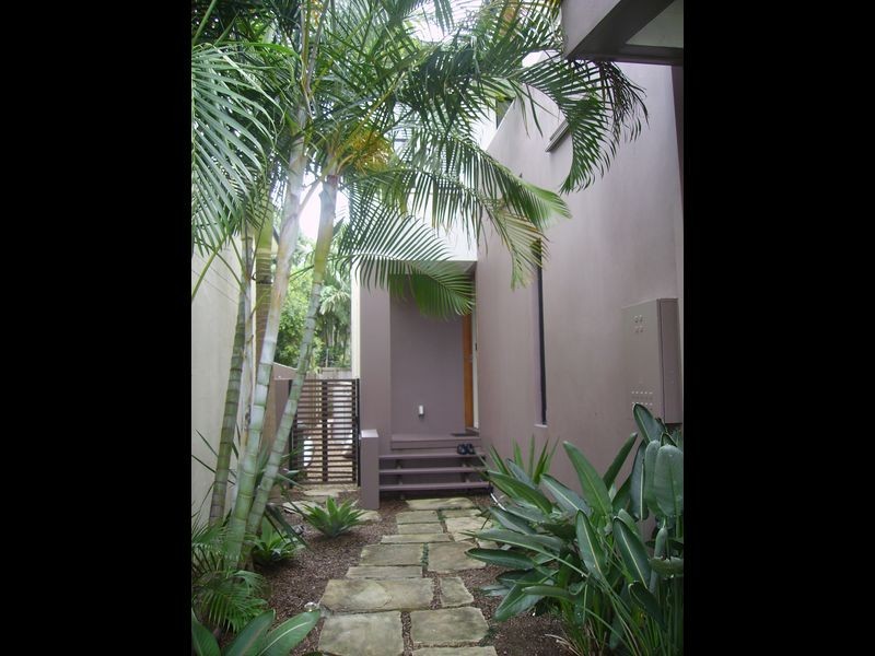Villa 1/49 Palm Avenue, Surfers Paradise QLD 4217