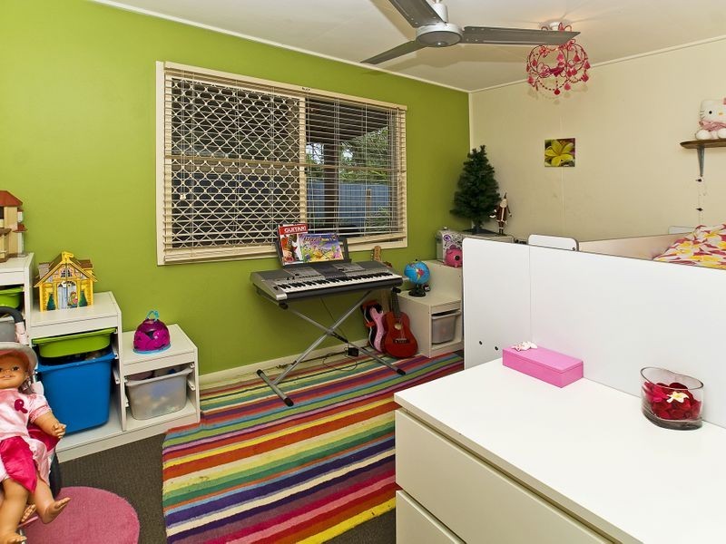 23 Kiers Road, Miami QLD 4220