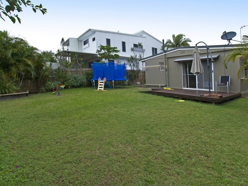 23 Kiers Road, Miami QLD 4220