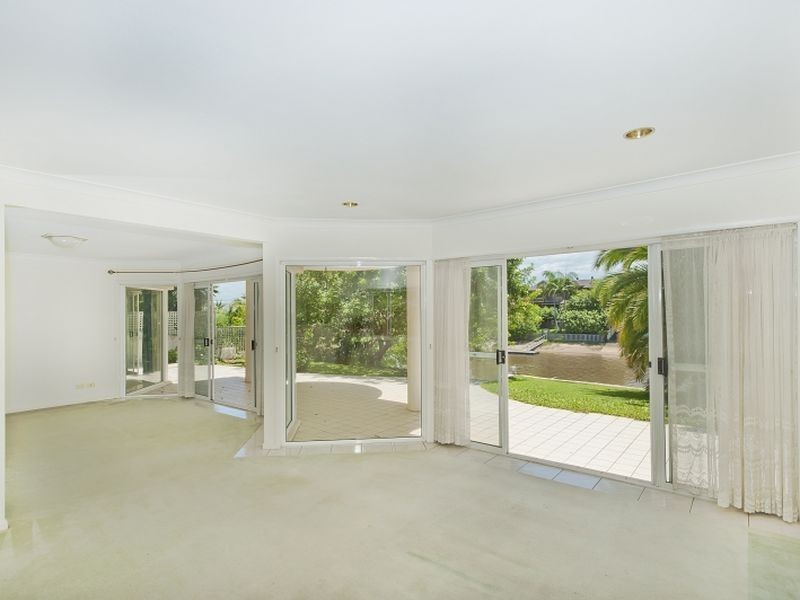 15 Platypus Avenue, Sorrento QLD 4217