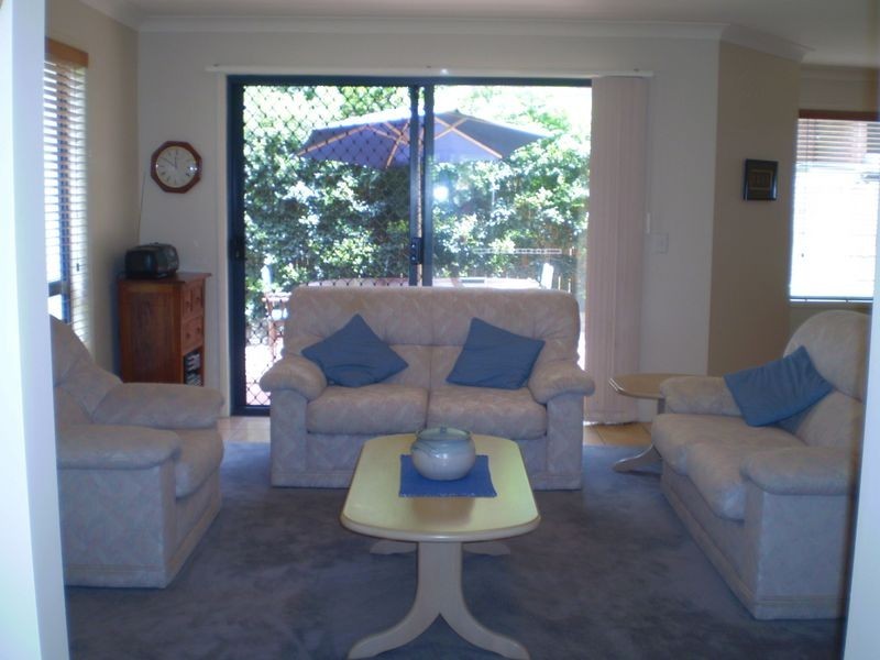 122 Pohlman Street, Southport QLD 4215