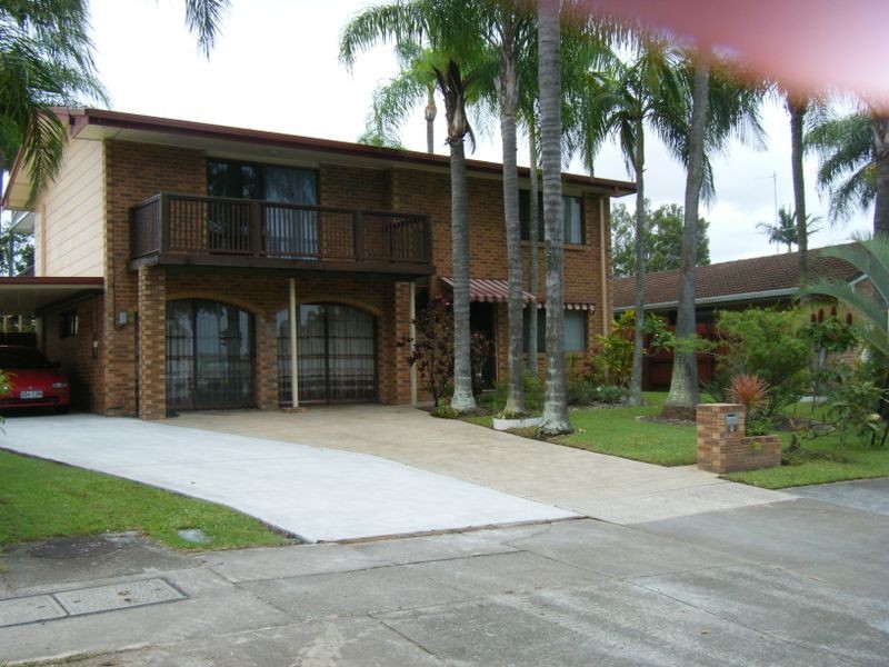 281 Benowa Road, Benowa QLD 4217