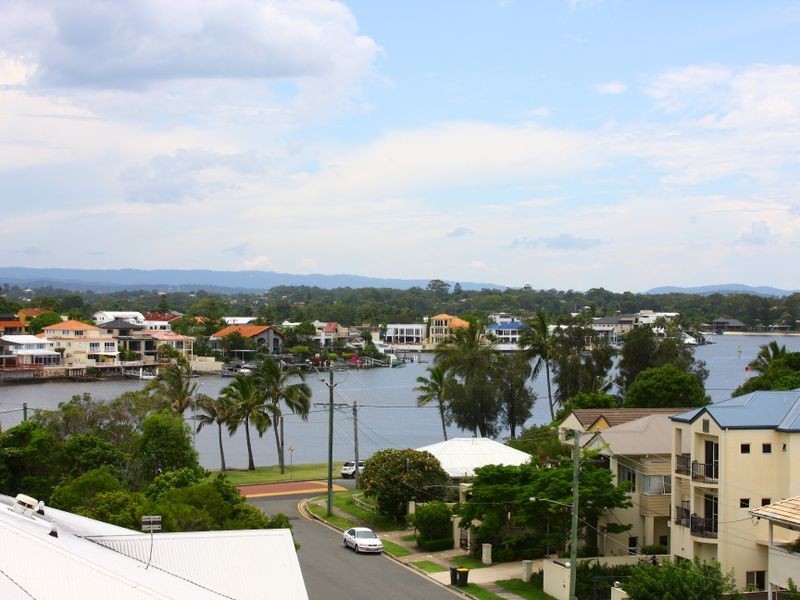3 Oak Avenue, Surfers Paradise QLD 4217