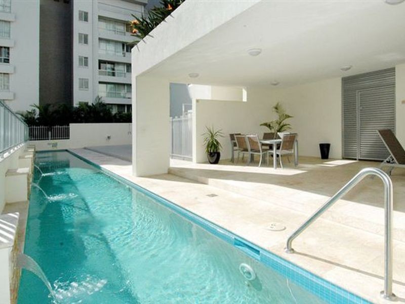 4/30 Garfield Terrace, Surfers Paradise QLD 4217