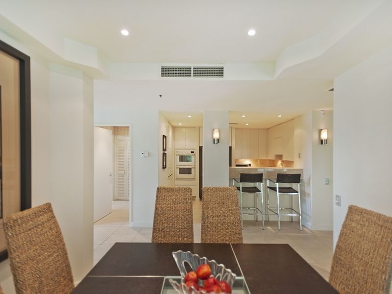 Villa 22 Pacific Mirage Seaworld Drive, Main Beach QLD 4217