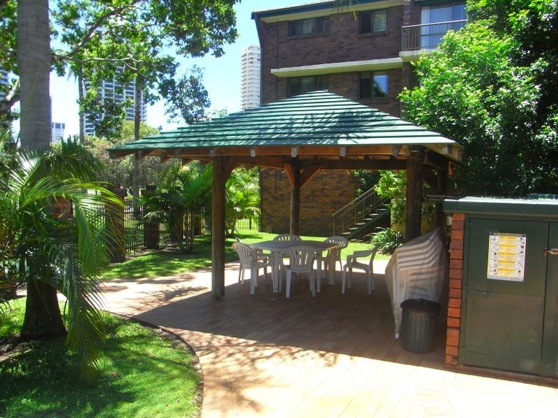 17/22 Commodore Drive, Paradise Waters QLD 4217